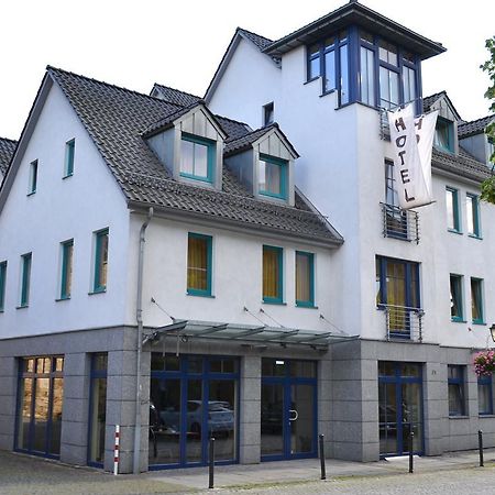 Hotel Am Schlosstor 뷔케부르크 외부 사진