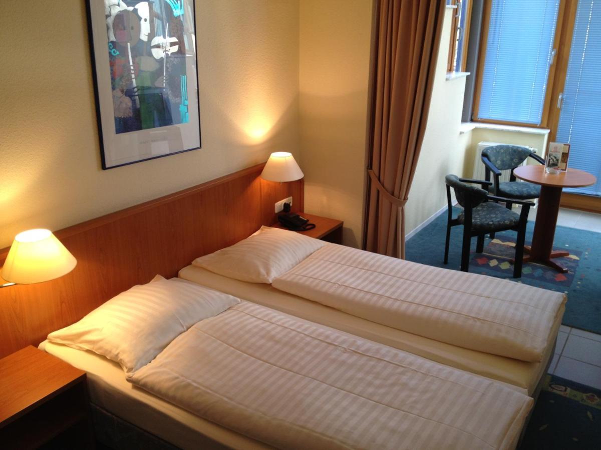 Hotel Am Schlosstor 뷔케부르크 외부 사진